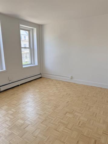 289 Bergen Avenue Jersey City NJ 07305