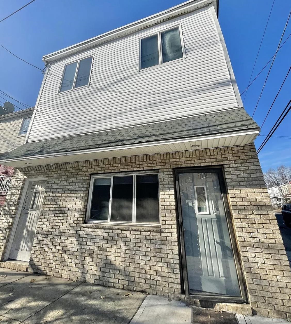 215 Avenue B Bayonne NJ 07002