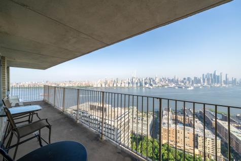 6040 Boulevard East West New York NJ 07093