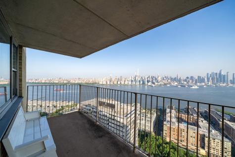 6040 Boulevard East West New York NJ 07093