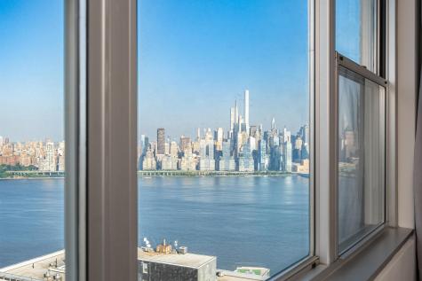 6040 Boulevard East West New York NJ 07093