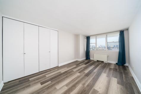 6040 Boulevard East West New York NJ 07093