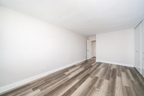 6040 Boulevard East West New York NJ 07093