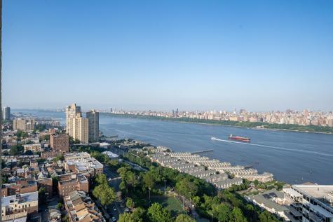 6040 Boulevard East West New York NJ 07093