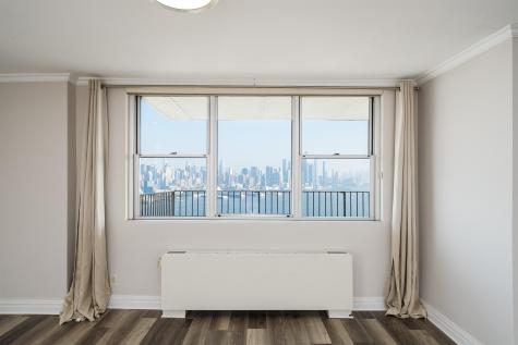 6040 Boulevard East West New York NJ 07093