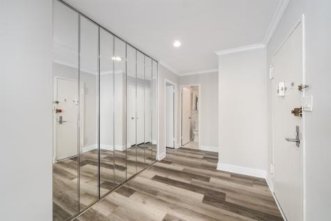 6040 Boulevard East West New York NJ 07093