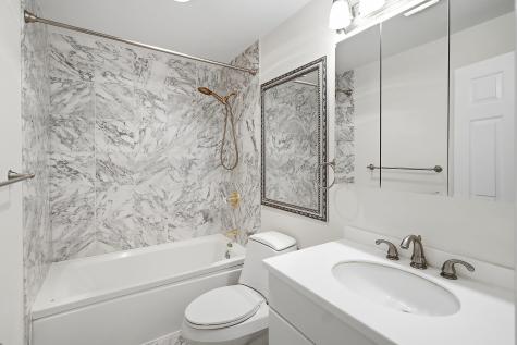 206 Shearwater Court West Jersey City NJ 07305