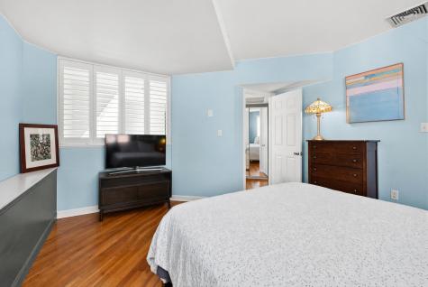 54 Magnolia Avenue Jersey City NJ 07306