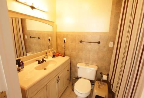 4905 Park Avenue Union City NJ 07087