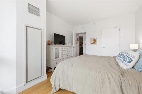 77 Hudson Street Jersey City NJ 07302