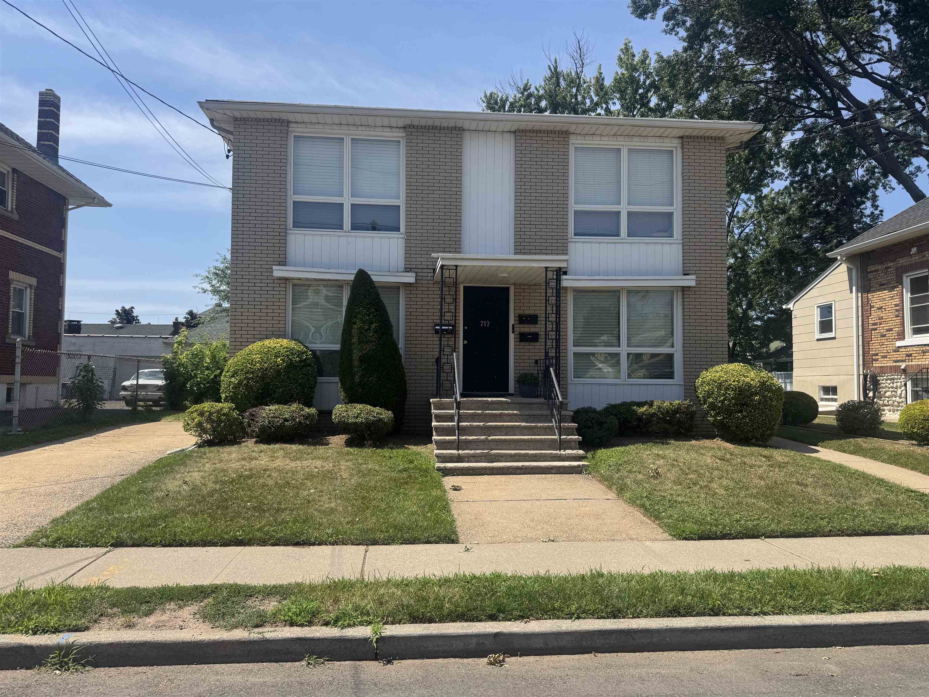 717 Hudson Avenue Secaucus NJ 07094