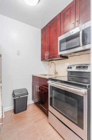 310 70th Street Guttenberg NJ 07093