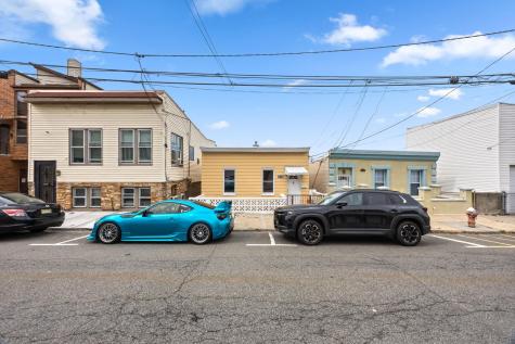 4317 Durham Avenue North Bergen NJ 07047
