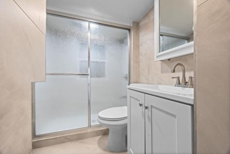 4317 Durham Avenue North Bergen NJ 07047