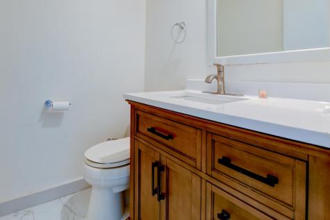 816 Topsail Lane Secaucus NJ 07094