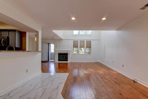 816 Topsail Lane Secaucus NJ 07094