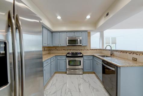 816 Topsail Lane Secaucus NJ 07094