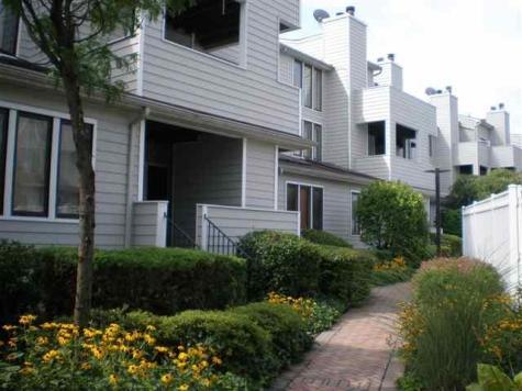 816 Topsail Lane Secaucus NJ 07094