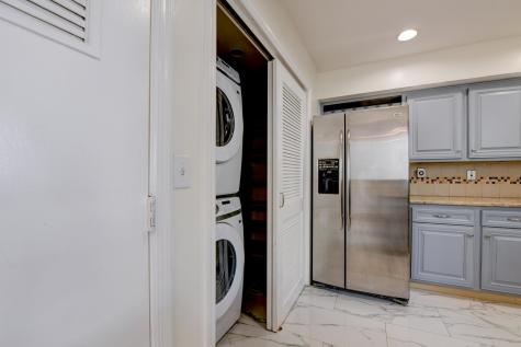 816 Topsail Lane Secaucus NJ 07094