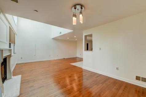 816 Topsail Lane Secaucus NJ 07094