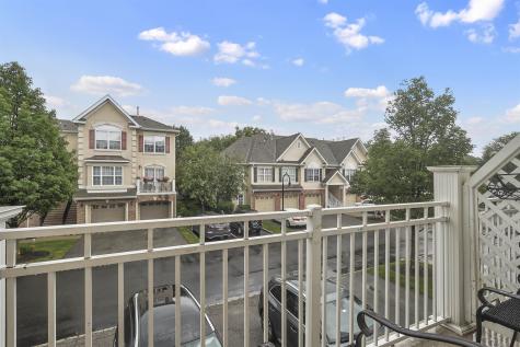 197 Blue Heron Drive Secaucus NJ 07094