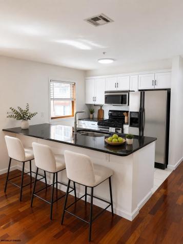 209 40th Street Union City NJ 07087