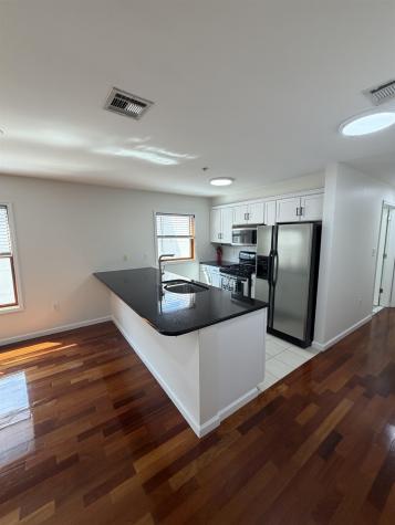 209 40th Street Union City NJ 07087