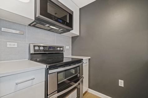 102 Christopher Columbus Drive Jersey City NJ 07302