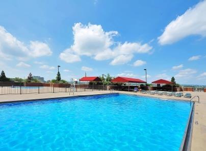 807 Harmon Cove Tower Secaucus NJ 07094