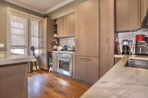 125 Oak Street Weehawken NJ 07086