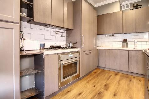 125 Oak Street Weehawken NJ 07086