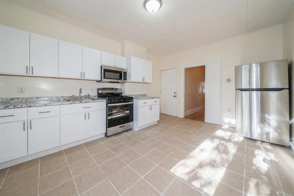 68 Rose Avenue Jersey City NJ 07305