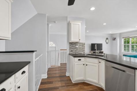 209 Blue Heron Drive Secaucus NJ 07094