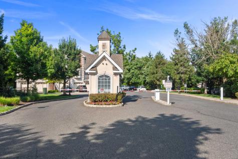 209 Blue Heron Drive Secaucus NJ 07094