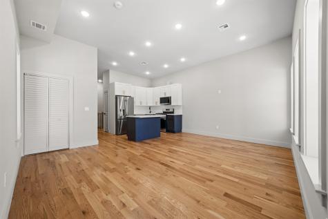 424 Woodlawn Avenue Jersey City NJ 07305