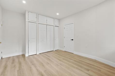 81 Humphrey Avenue Bayonne NJ 07002