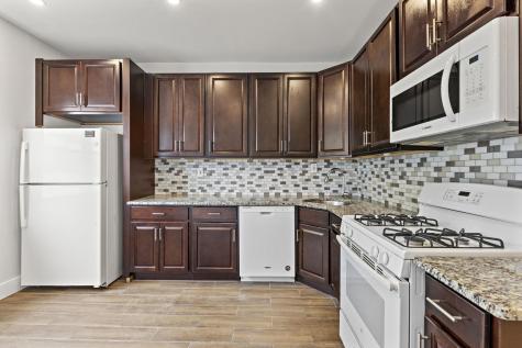 81 Humphrey Avenue Bayonne NJ 07002