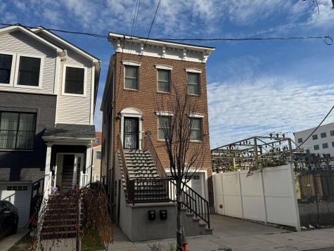 16 Fisk Street Jersey City NJ 07305