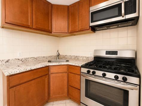 86 East 21st Street Bayonne NJ 07002