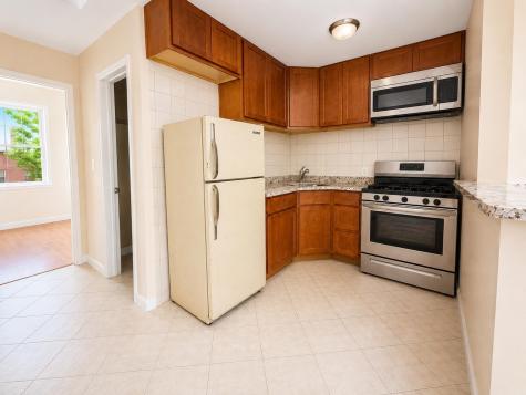 86 East 21st Street Bayonne NJ 07002
