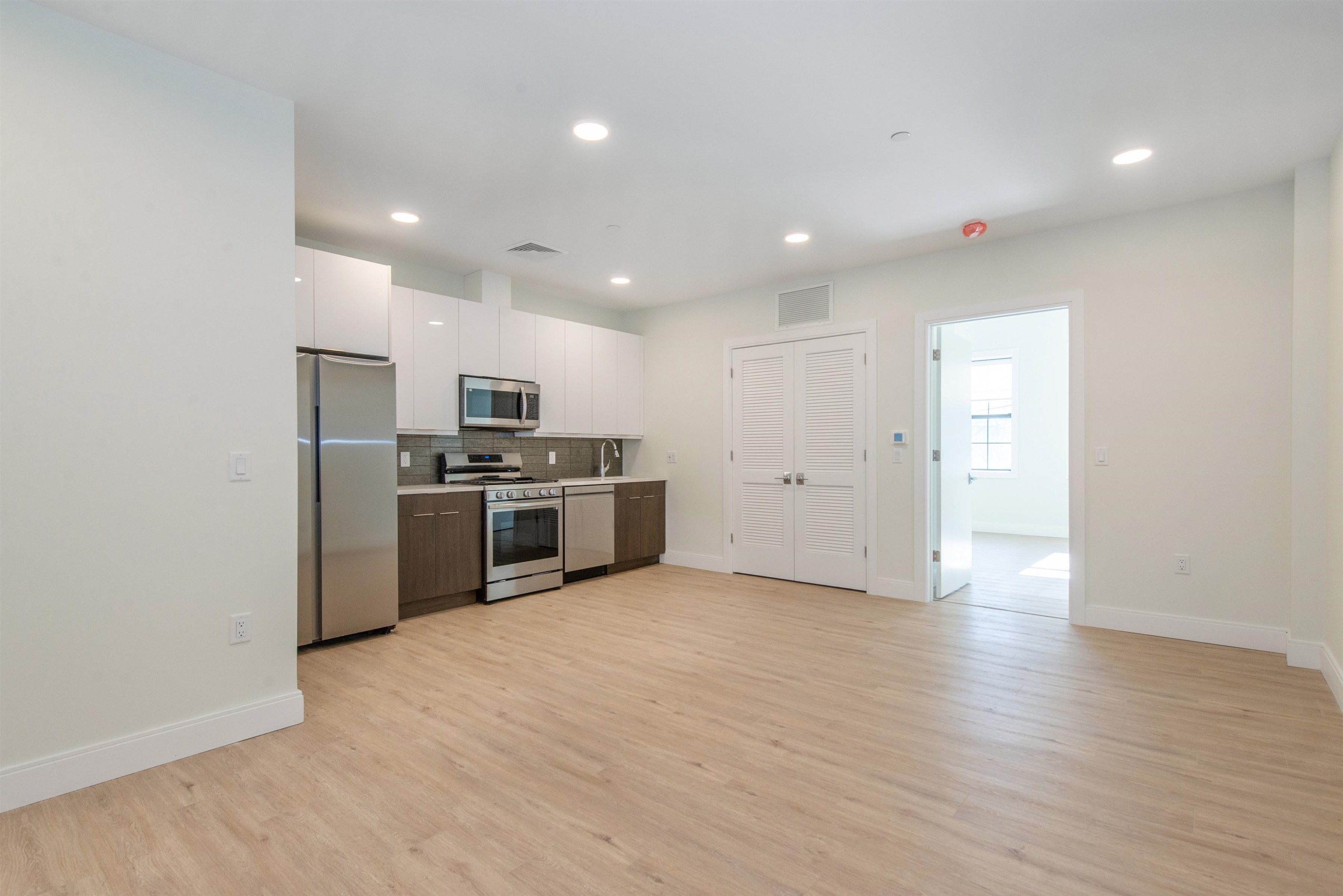 3510 Bergenline Avenue Union City NJ 07087