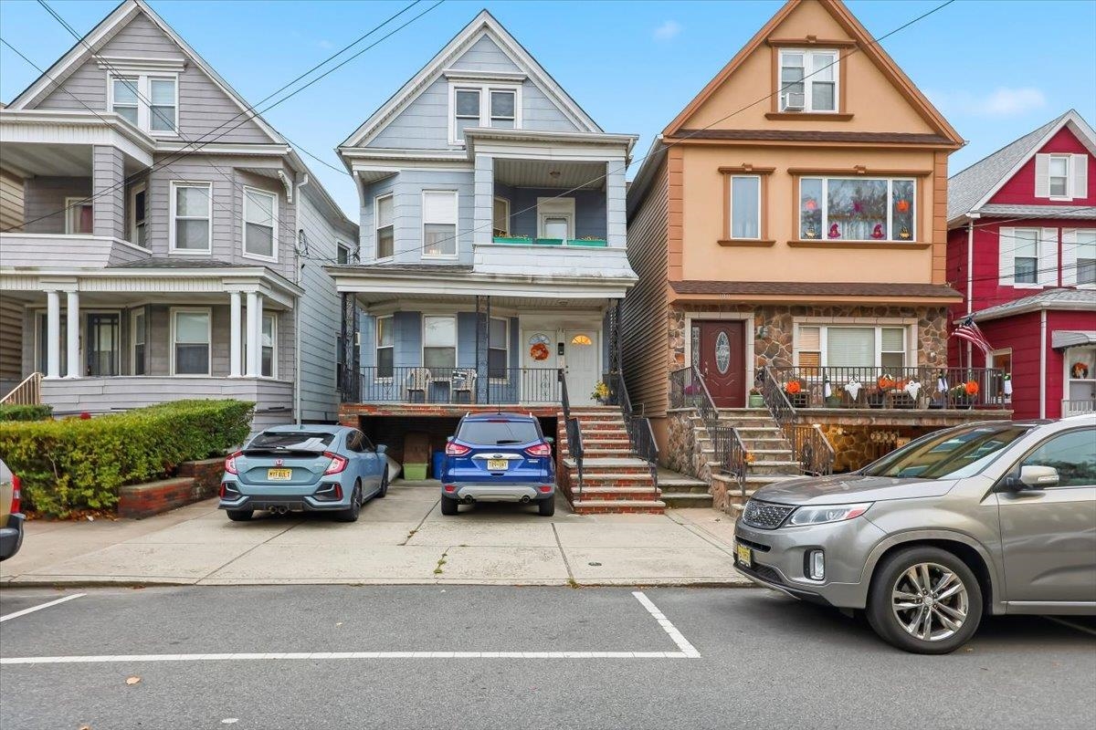 98 West 47th Street Bayonne NJ 07001