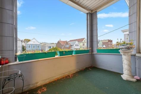 98 West 47th Street Bayonne NJ 07001