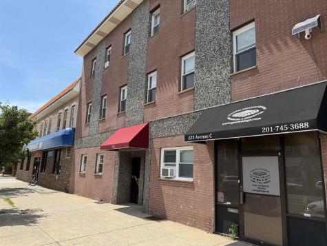 423 Avenue C Bayonne NJ 07002