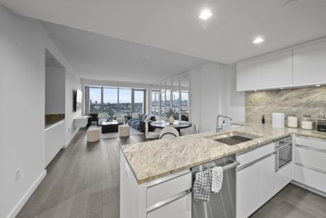 320 Adolphus Avenue Cliffside Park NJ 07010