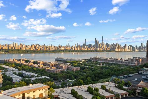 320 Adolphus Avenue Cliffside Park NJ 07010