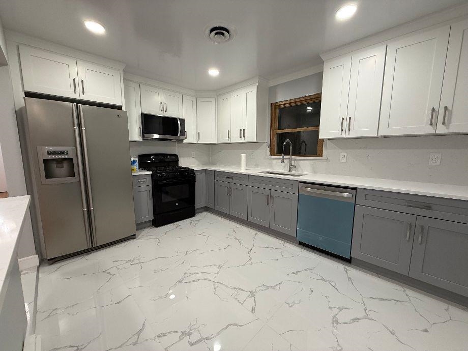 47 Country Village Court Bayonne NJ 07002