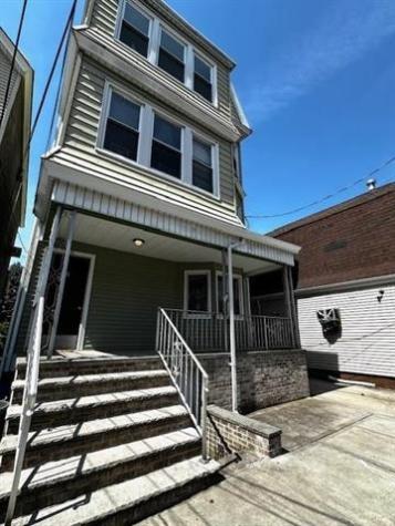 26 West 15th Street Bayonne NJ 07002