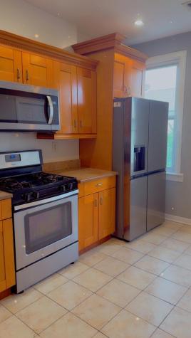 98 Trask Avenue Bayonne NJ 07002-1110