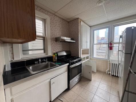 64 Corbin Avenue Jersey City NJ 07306-2407